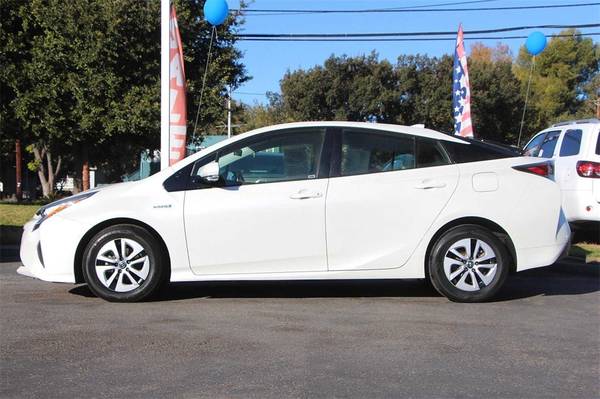 2017 Toyota Prius Two hatchback White - cars & trucks - by dealer -... for sale in Palo Alto, CA – photo 10