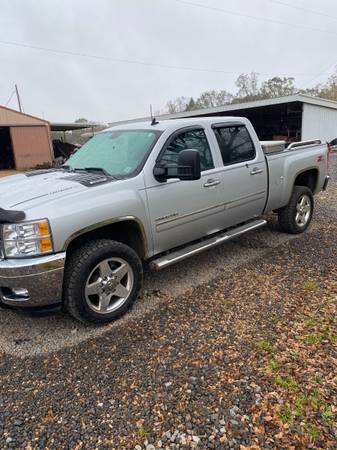 Chevy Silverado - cars & trucks - by owner - vehicle automotive sale for sale in Lucedale, AL – photo 2