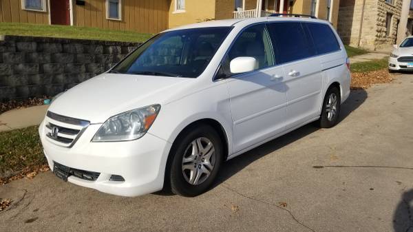 2005 Honda Odyssey LX - cars & trucks - by owner - vehicle... for sale in Freeport, IL – photo 2