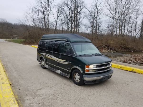 2003 Chevy high top van great condition!! - cars & trucks - by owner... for sale in Middletown, OH – photo 10
