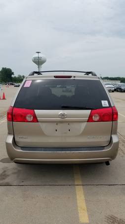 $6499/ EXCELLENT / 2007 TOYOTA SIENNA CE/LE /MINT(VIN:... for sale in Lombard, IL – photo 19