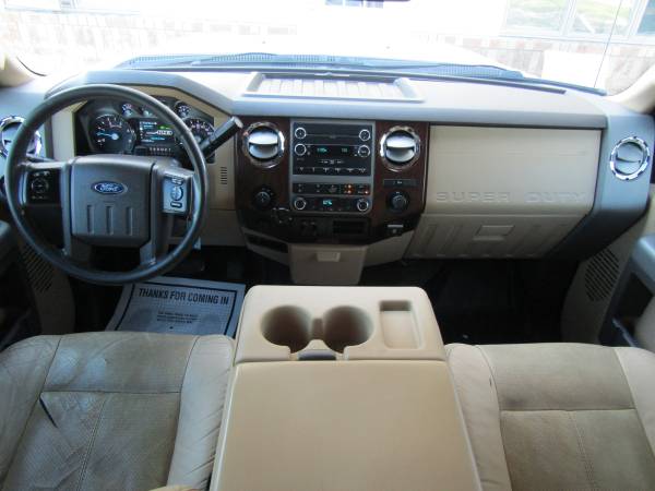 2011 FORD F350 CREW CAB - LONG BOX (8ft) - 4WD - DIESEL - LARIAT for sale in Moorhead, ND – photo 11
