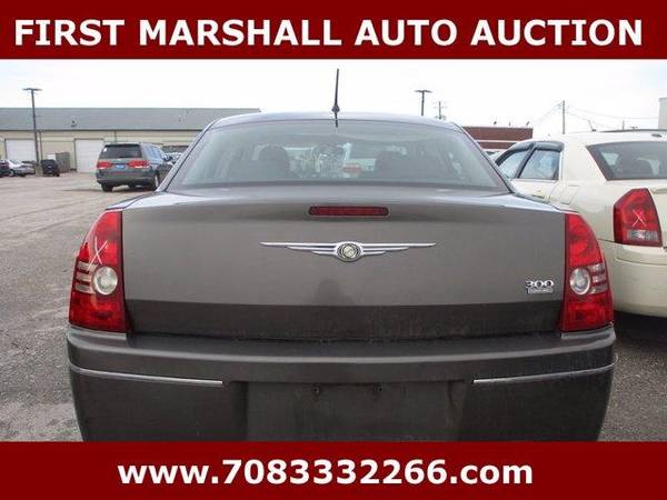 2008 Chrysler 300 Touring - Auction Pricing - - by for sale in Harvey, IL – photo 4