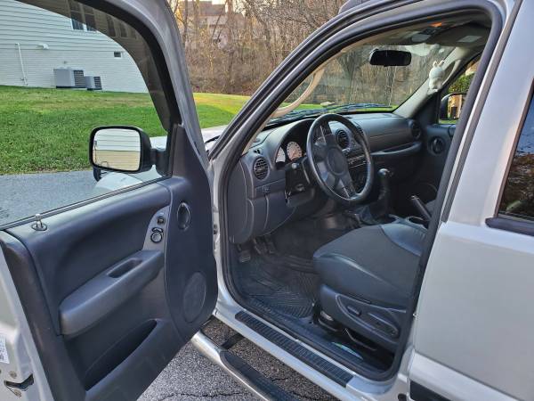 2004 Jeep Liberty Renegade - cars & trucks - by owner - vehicle... for sale in Ellicott City, MD – photo 11