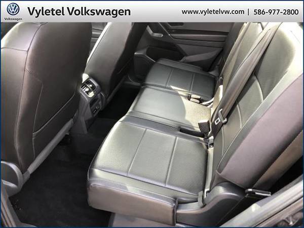 2018 Volkswagen Tiguan SUV 2 0T SE WITH MOONROOF - Volkswagen - cars for sale in Sterling Heights, MI – photo 13