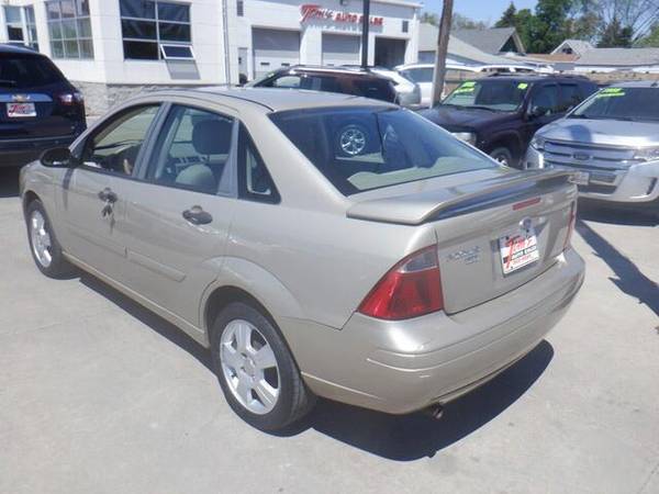 2007 Ford Focus SES - - by dealer - vehicle automotive for sale in Des Moines, IA – photo 4
