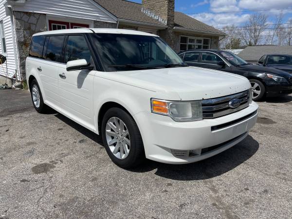 2009 Ford Flex Limited AWD for sale in Hooksett, NH – photo 2