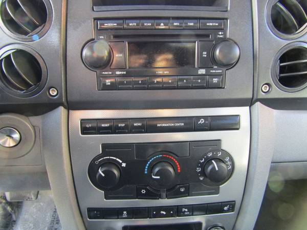 2006 Jeep Commander 4dr 4X4 *SILVER* 65 EDITION RUNS AWESOME !! -... for sale in Milwaukie, OR – photo 18