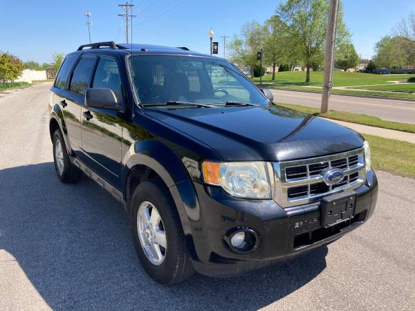 2008 Ford Escape XLT - - by dealer - vehicle for sale in Haysville, KS – photo 2