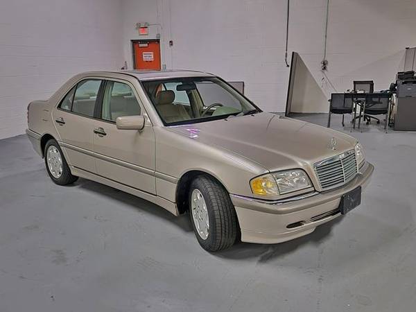 1999 Mercedes-Benz C-Class - Financing Available! - cars & trucks -... for sale in Glenview, IL – photo 8