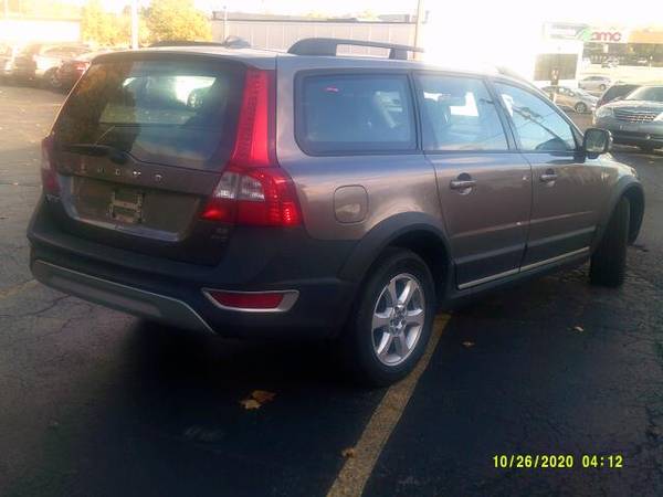 2009 Volvo XC70 4dr Wgn 3.2L - cars & trucks - by dealer - vehicle... for sale in WEBSTER, NY – photo 5