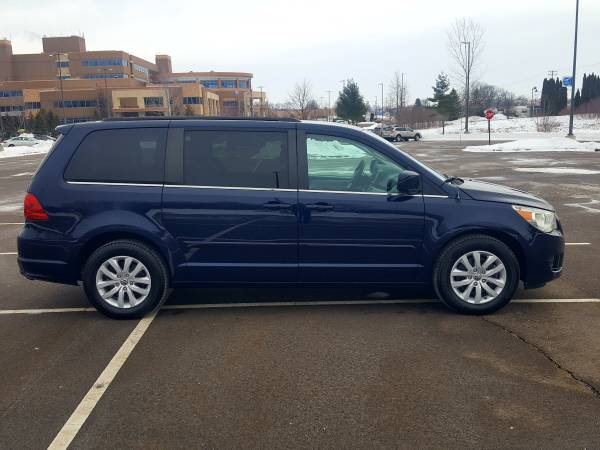 2014 Volkswagen Routan SE - Loaded and Gorgeous! Completed for sale in Burnsville, MN – photo 12