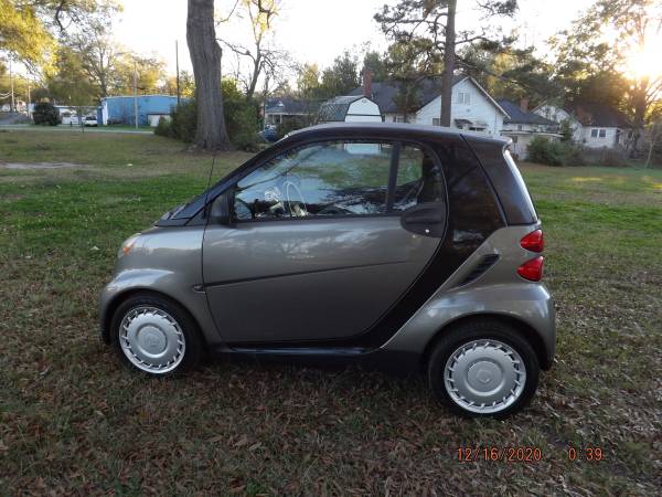 2011 SMART CAR, ONLY 29K MILES ! READY TO GO ! CLEAN TITLE ! - cars... for sale in Experiment, GA – photo 2