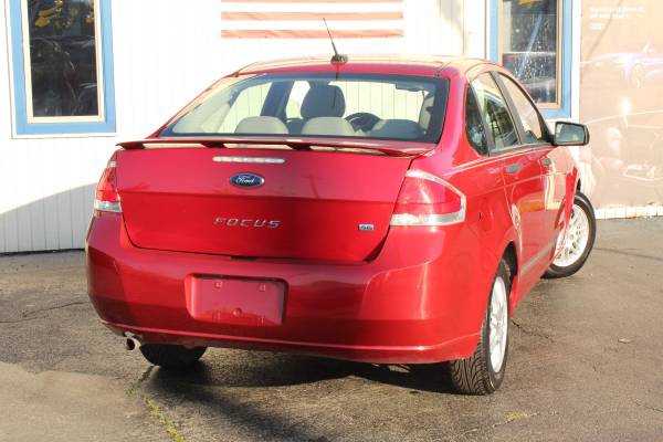 2011 FORD FOCUS * SUPER CLEAN * AUX INPUT * WARRANTY *** for sale in Highland, IL – photo 8