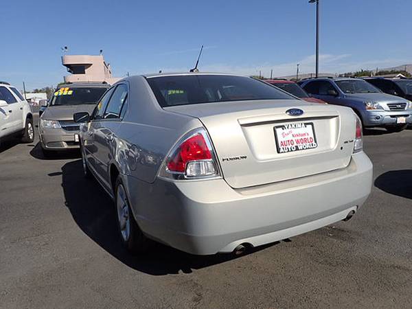 2009 Ford Fusion V6 SE Buy Here Pay Here - - by dealer for sale in Yakima, WA – photo 5