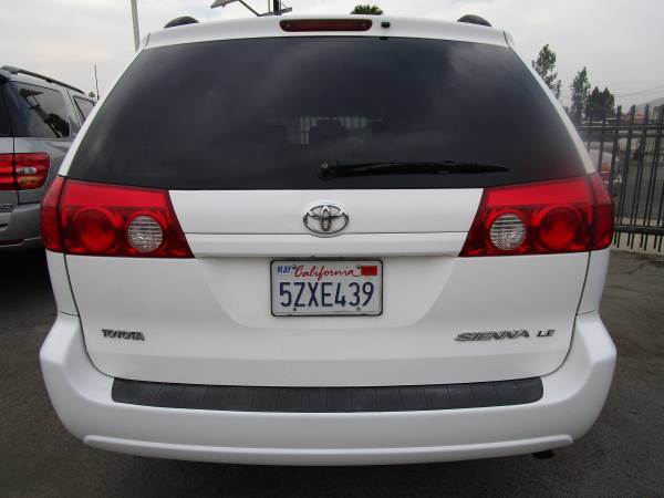 XXXXX 2007 Toyota Sienna LE / 1 OWNER Clean TITLE Excellent... for sale in Fresno, CA – photo 2