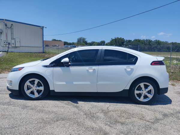 2012 Chevy Volt Hybrid Hackback GORGEOUS ONE-OWNER - cars & for sale in Clearwater, FL – photo 3