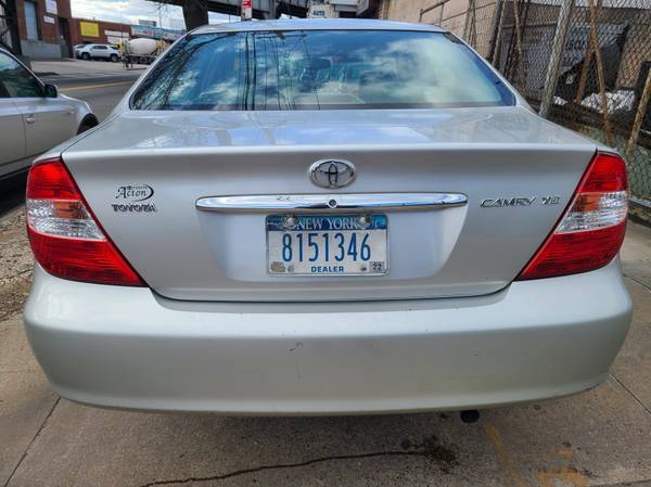 2004 Toyota Camry XLE 4 Cyl with Leather interior! for sale in Jamaica, NY – photo 4