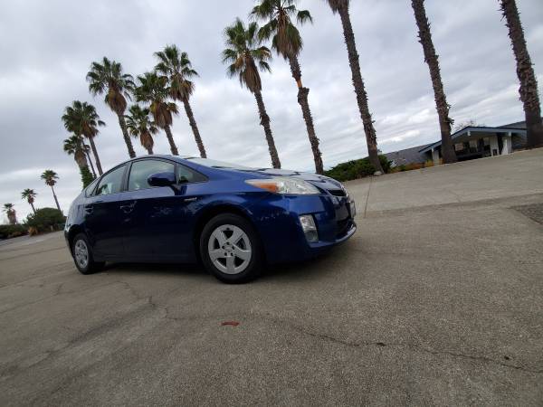 2011 Toyota Prius V 73K - cars & trucks - by owner - vehicle... for sale in San Carlos, CA – photo 3