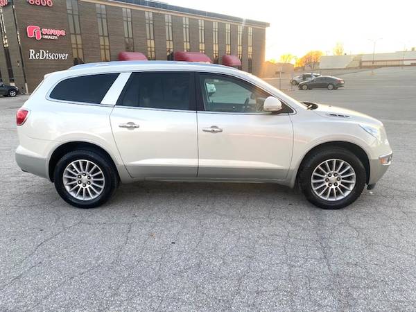 2012 Buick Enclave - cars & trucks - by owner - vehicle automotive... for sale in Kansas City, MO – photo 4