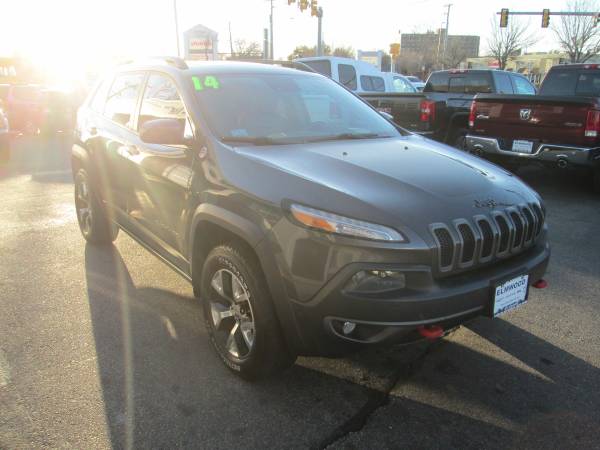 2014 jeep cherokee trailhawk 4wd v6 leather sunroof fully loaded for sale in East Providence, RI – photo 7