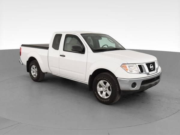2011 Nissan Frontier King Cab SV Pickup 2D 6 ft pickup White -... for sale in Knoxville, TN – photo 15