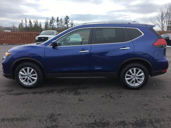 2017 Nissan Rogue SV All Wheel Drive - - by dealer for sale in Wisconsin Rapids, WI – photo 5