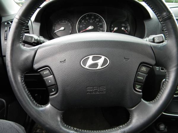 2008 HYUNDAI SONATA LIMITED..LEATHER..SUNROOF..86K MILES! for sale in Brentwood, MA – photo 14