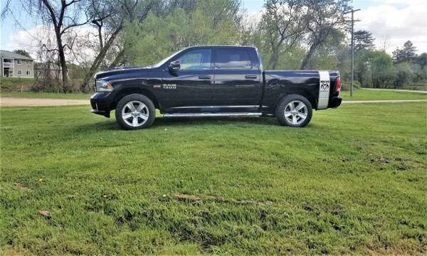2014 RAM 1500 4WD Crew Cab 140 5 Sport - - by dealer for sale in Grant, MI – photo 4