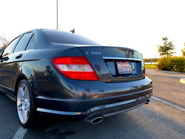 2009 Mercedes Benz C300 with Panoramic Sunroof for sale in Hollister, CA – photo 15