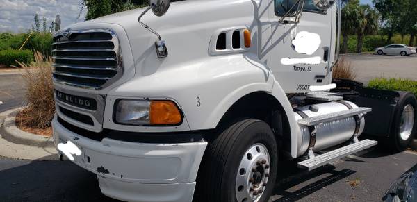 Semi Truck daycab (528K miles) (Freightliner parts) for sale in TAMPA, FL – photo 3