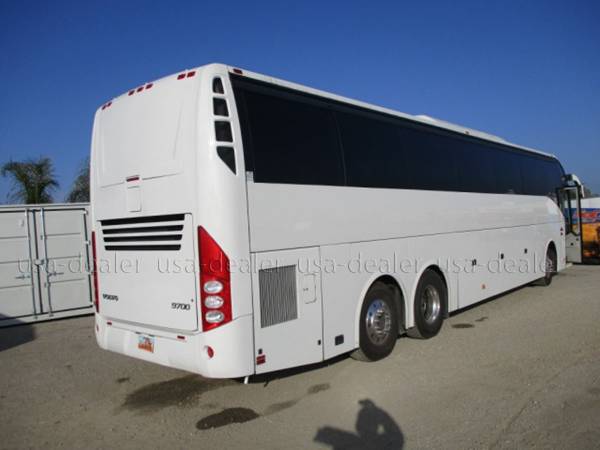 2013 VOLVO 9700 CHARTER BUS - cars & trucks - by dealer - vehicle... for sale in Los Angeles, CA – photo 3