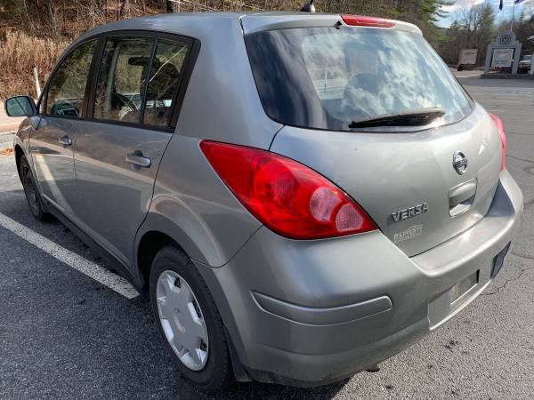 2008 Nissan Versa. 5 speed. - cars & trucks - by owner - vehicle... for sale in Montpelier, VT – photo 5