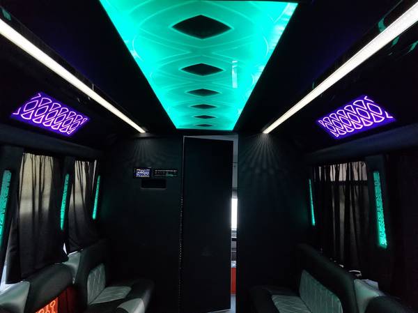 2010 BLACK FORD E450 PARTY BUS FOR SALE 2408 - - by for sale in Fayetteville, AR – photo 10