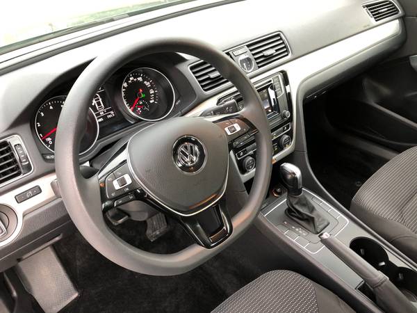 2016 Volkswagen Passat - Low Miles! for sale in Iowa City, IA – photo 10