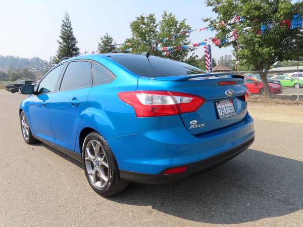 2013 FORD FOCUS SE 4DR SEDAN LEATHER MOONROOF ONLY 100K... for sale in Anderson, CA – photo 4