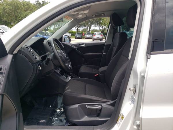 2017 *Volkswagen* *Tiguan Limited* PURE WHITE - cars & trucks - by... for sale in Coconut Creek, FL – photo 15