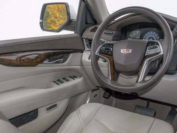 2017 Caddy Cadillac Escalade Luxury hatchback Crystal White Tricoat... for sale in Novi, MI – photo 19