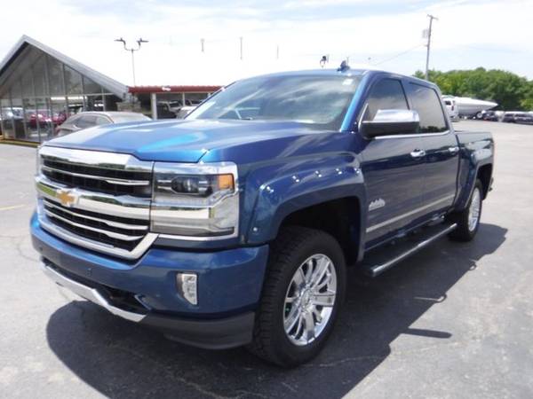 2016 Chevrolet Silverado 1500 Crew Cab 4WD High Country Pickup 4D 6 1/ for sale in Harrisonville, MO – photo 3