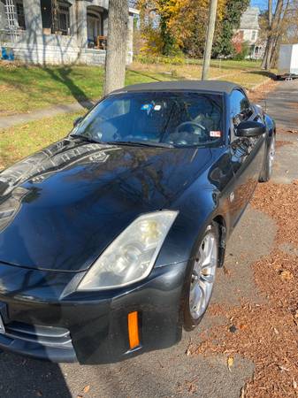 2008 Nissan 350z Grand Touring - cars & trucks - by owner - vehicle... for sale in Richmond , VA – photo 2
