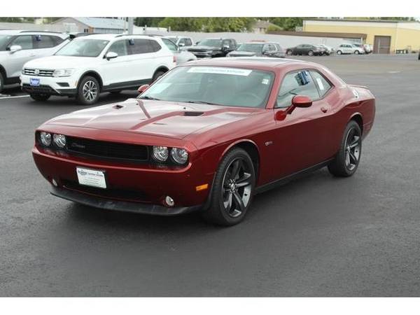 2014 Dodge Challenger coupe SXT - Dodge Red for sale in Green Bay, WI – photo 7