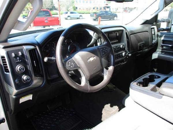 2015 Chevrolet Silverado 3500HD CREW CAB, 4X4, DIESEL, LT, UTILITY for sale in south amboy, VT – photo 9