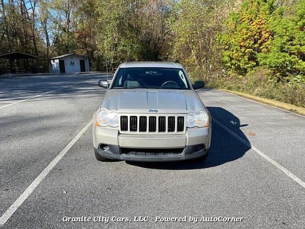 2010 Jeep GRAND CHEROKEE LAREDO 4WD - cars & trucks - by dealer -... for sale in Mount Airy, NC – photo 12