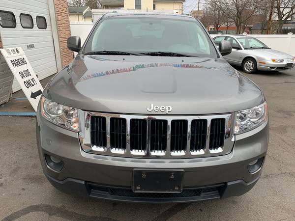 ☼☼ 2012 JEEP GRAND CHEROKEE LARADO 4X4 SERVICED! - cars & trucks -... for sale in West Haven, CT – photo 10