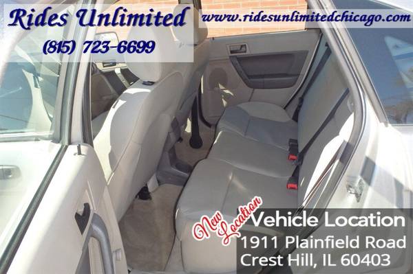 2008 Ford Focus S - - by dealer - vehicle automotive for sale in Crest Hill, IL – photo 20