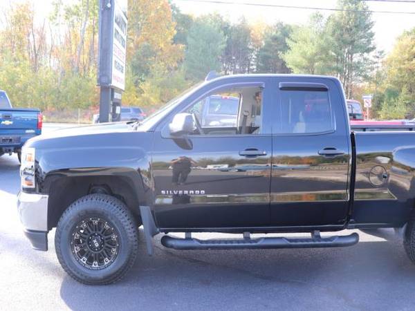 2017 Chevrolet Silverado 1500 2LT Double Cab 4WD - cars & trucks -... for sale in Plaistow, ME – photo 5