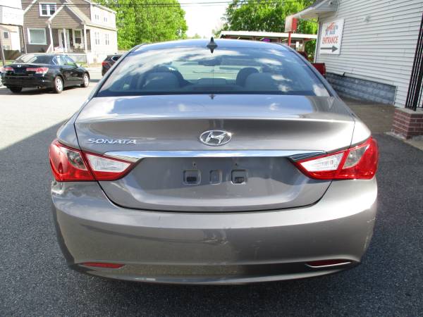 2012 HYUNDAI SONATA GLS 126K MILES VERY CLEAN - - by for sale in Providence, RI – photo 5