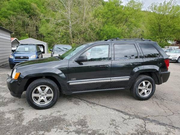 2009 Jeep Grand Cherokee Laredo 4x4 4dr SUV EVERYONE IS APPROVED! for sale in Vandergrift, PA – photo 4