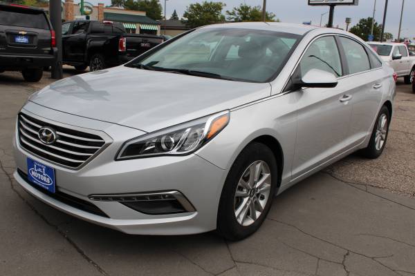 2015 Hyundai Sonata SE - cars & trucks - by dealer - vehicle... for sale in Wisconsin Rapids, WI – photo 8