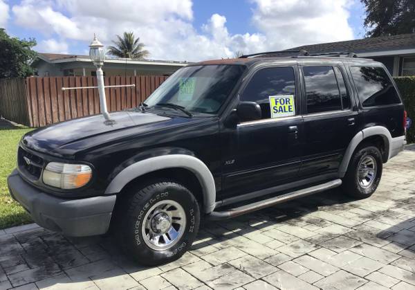 2000 Ford Explorer XLS Automatic for sale in Pembroke Pines, FL – photo 2